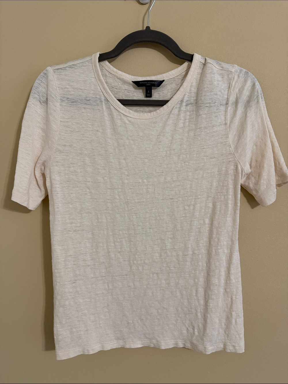 Banana Republic Cream Short Sleeve Linen Tee
